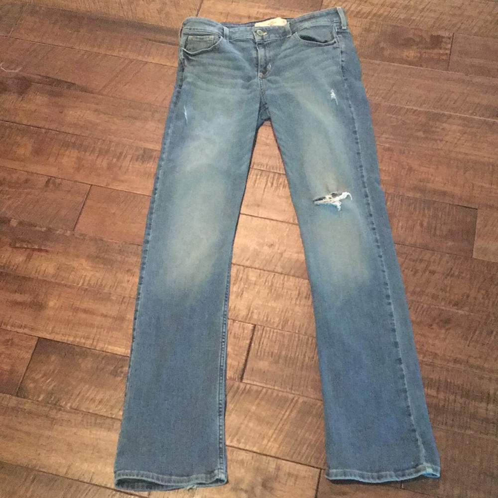 Hollister distressed women’s jeans boot cut